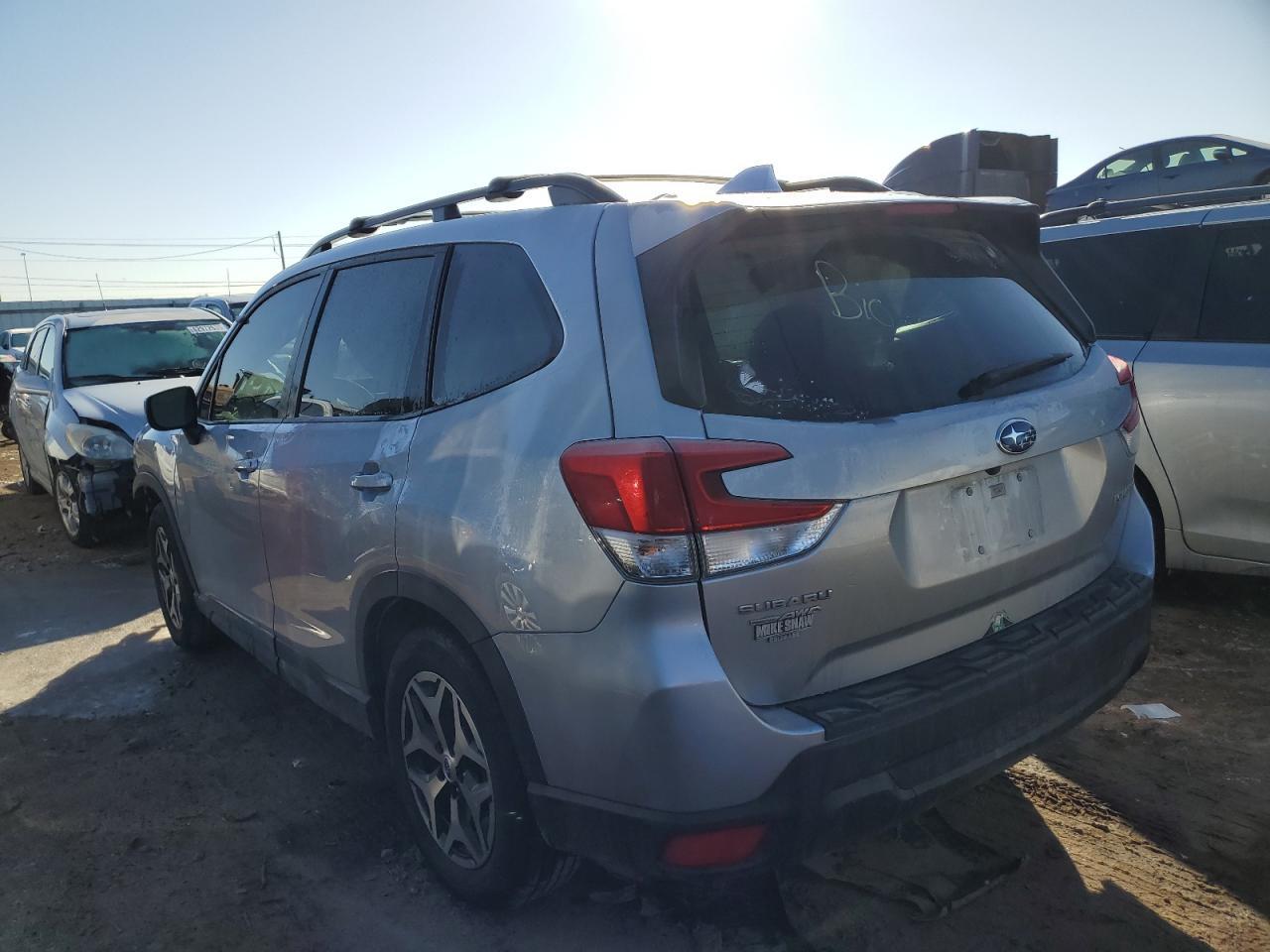 2021 SUBARU FORESTER P - Фото 2