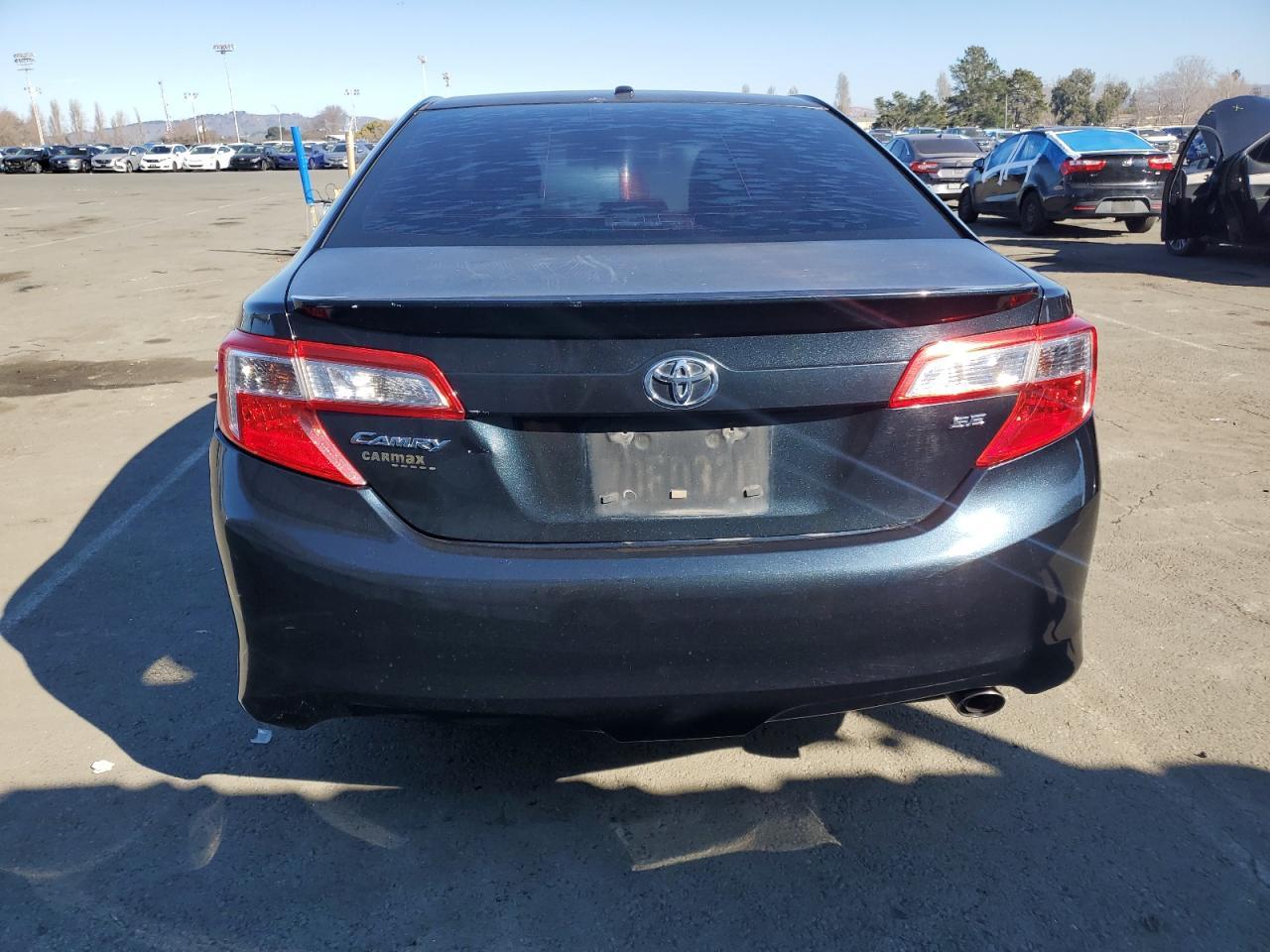 2014 TOYOTA CAMRY L - Image 6