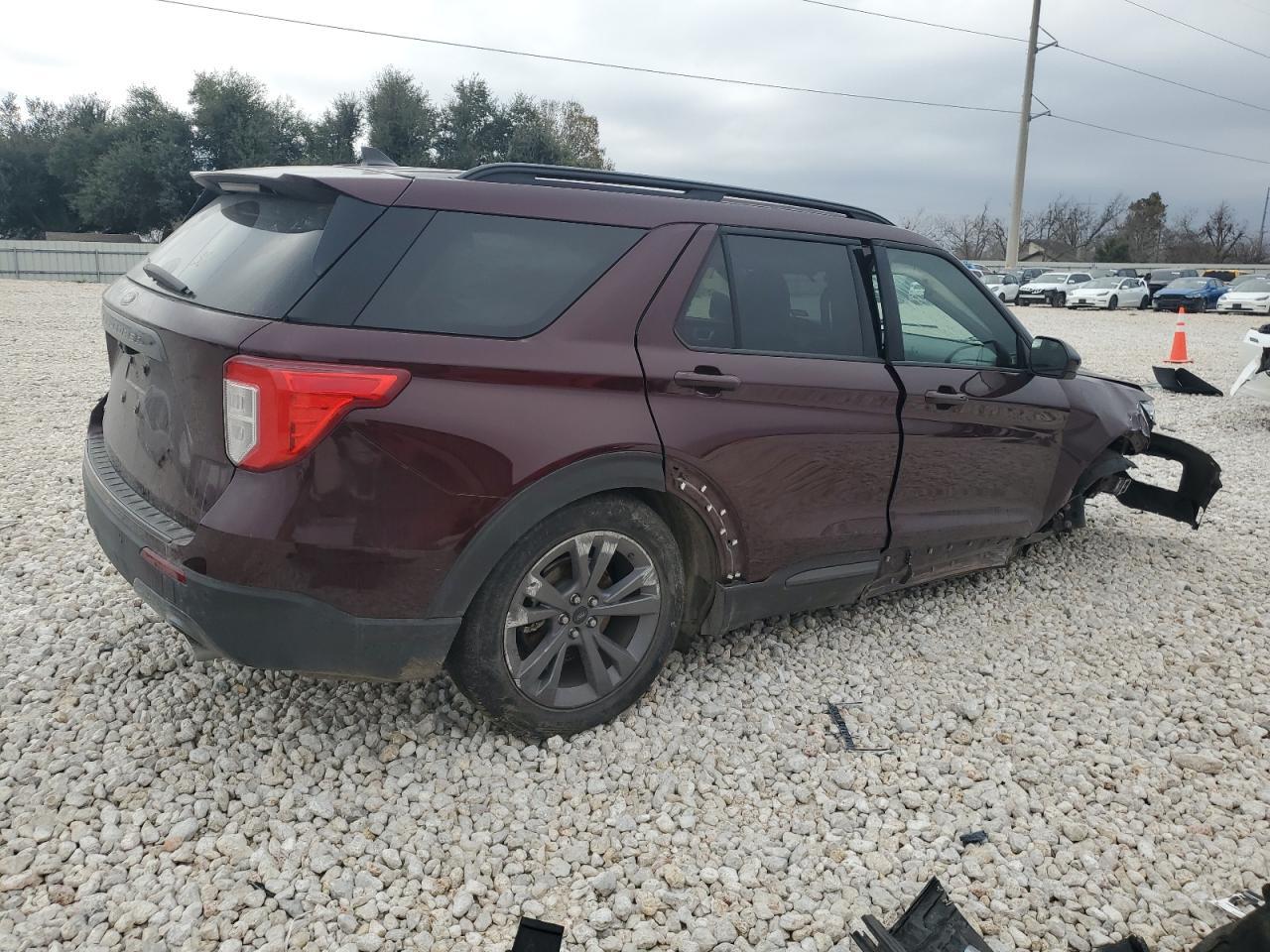 2022 FORD EXPLORER X - Фото 3
