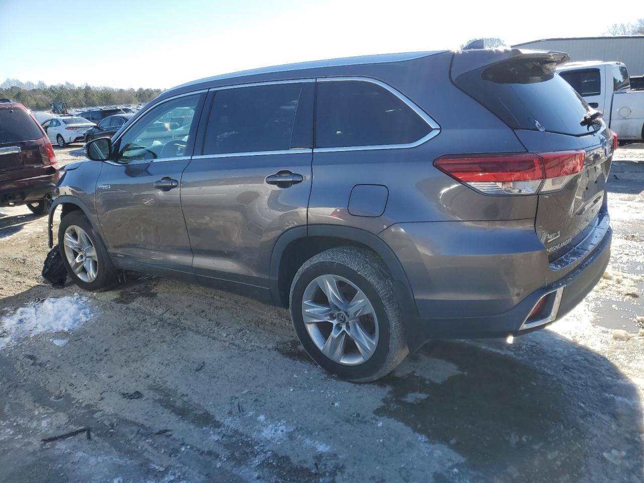 2019 TOYOTA HIGHLANDER - Фото 2