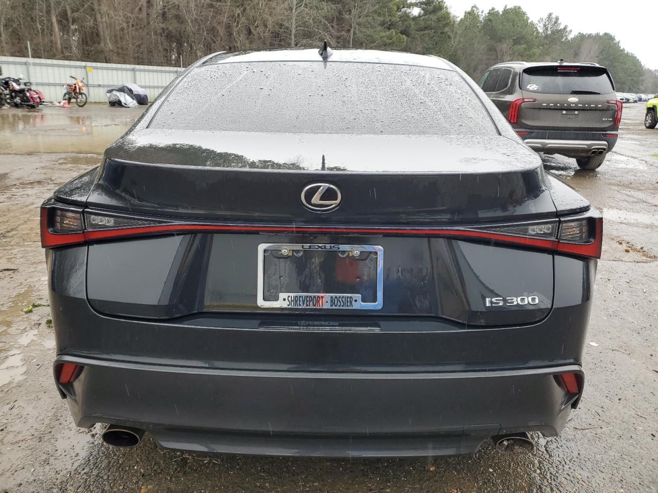 2021 LEXUS IS 300 - Image 6