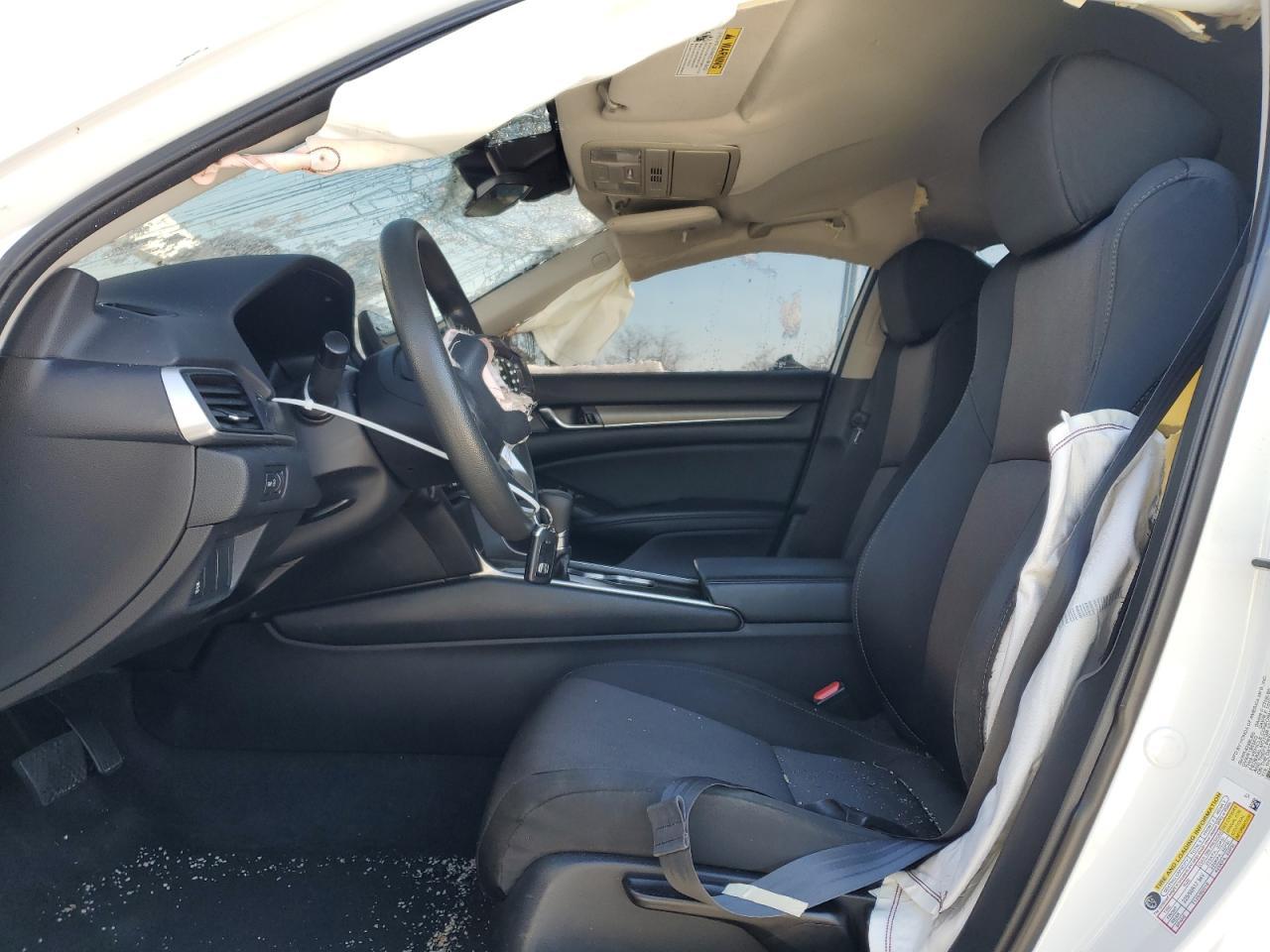 2018 HONDA ACCORD LX - Image 7