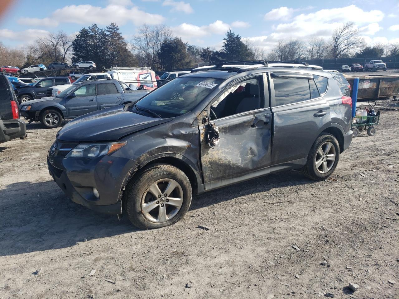 2015 TOYOTA RAV4 XLE