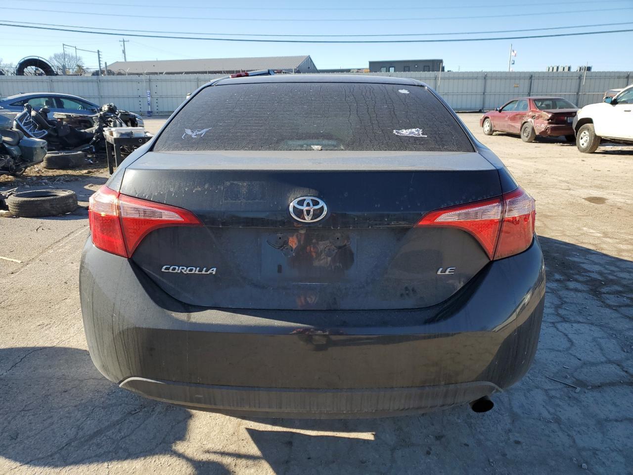 2018 TOYOTA COROLLA L - Фото 6