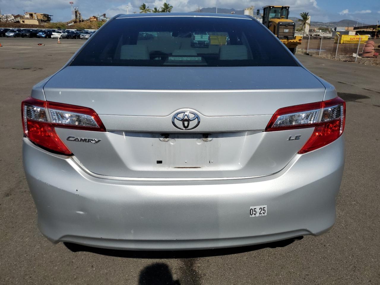 2014 TOYOTA CAMRY L - Фото 6