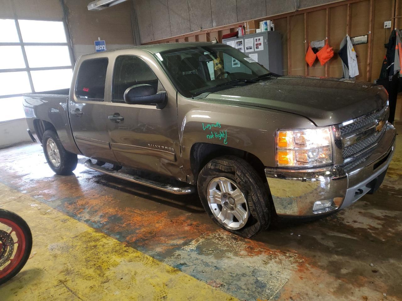 2013 CHEVROLET SILVERADO - Image 4