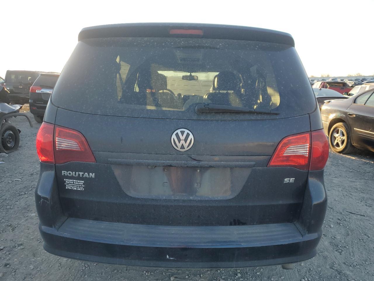 2011 VOLKSWAGEN ROUTAN SE - Image 6