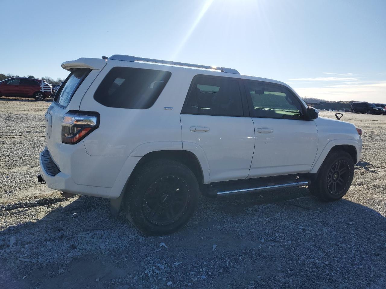 2018 TOYOTA 4RUNNER SR - Image 3