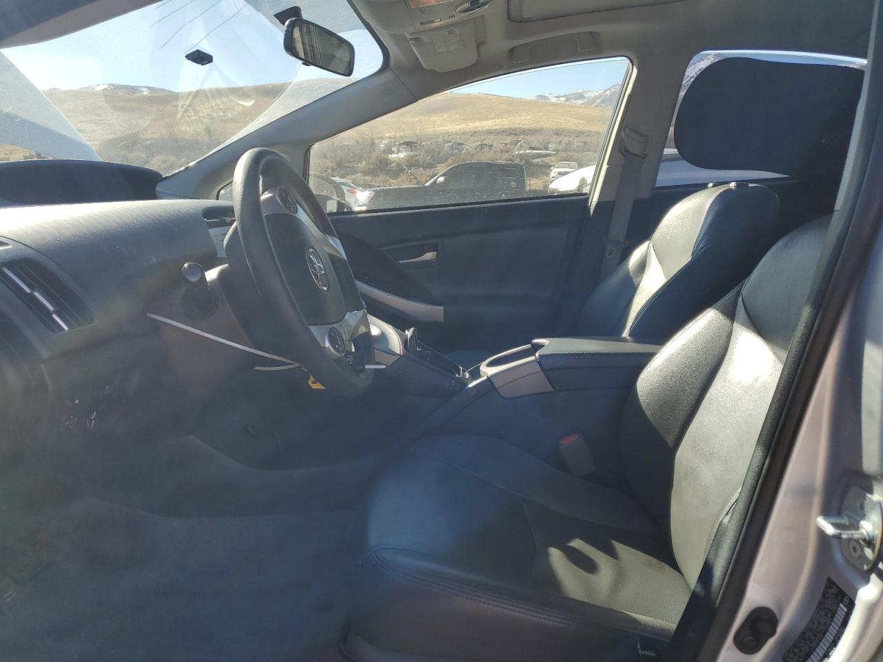 2015 TOYOTA PRIUS - Image 7