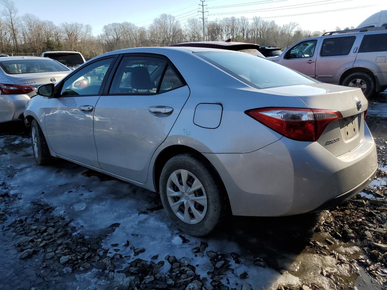 2015 TOYOTA COROLLA L - Фото 2