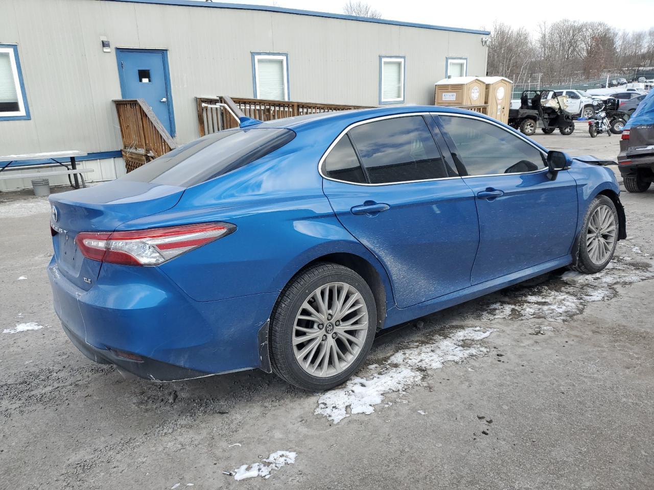 2019 TOYOTA CAMRY L - Image 3