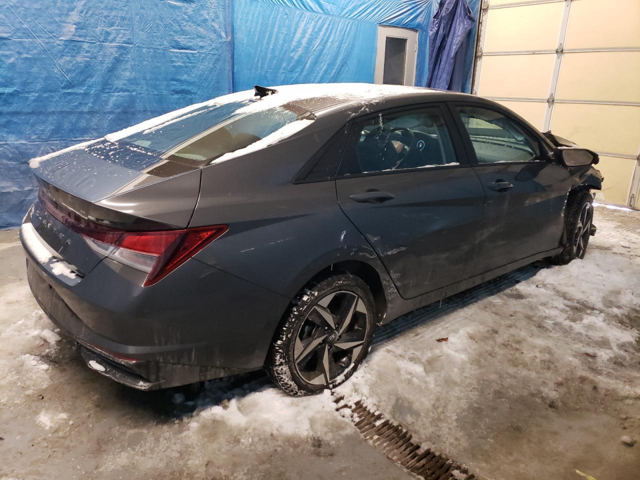 2023 HYUNDAI ELANTRA SE - Image 3