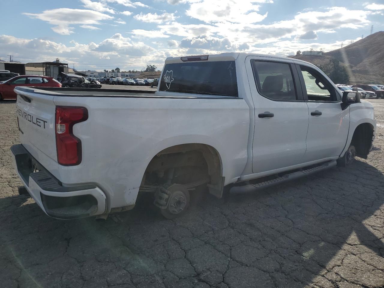 2021 CHEVROLET SILVERADO - Image 3