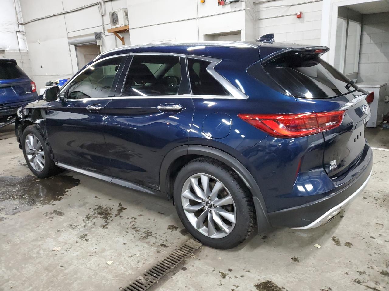 2019 INFINITI QX50 ESSEN - Image 2