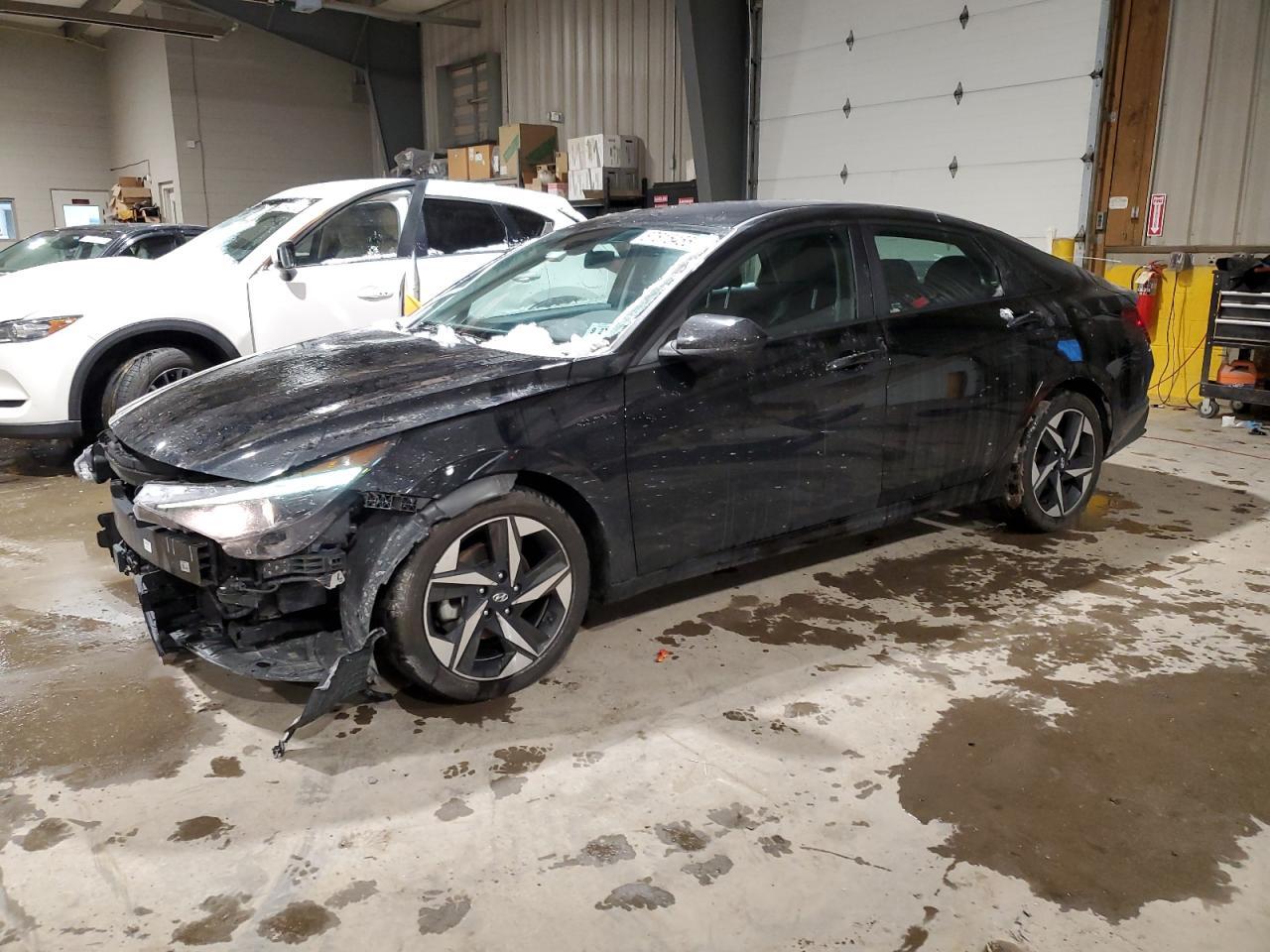 2023 HYUNDAI ELANTRA SE