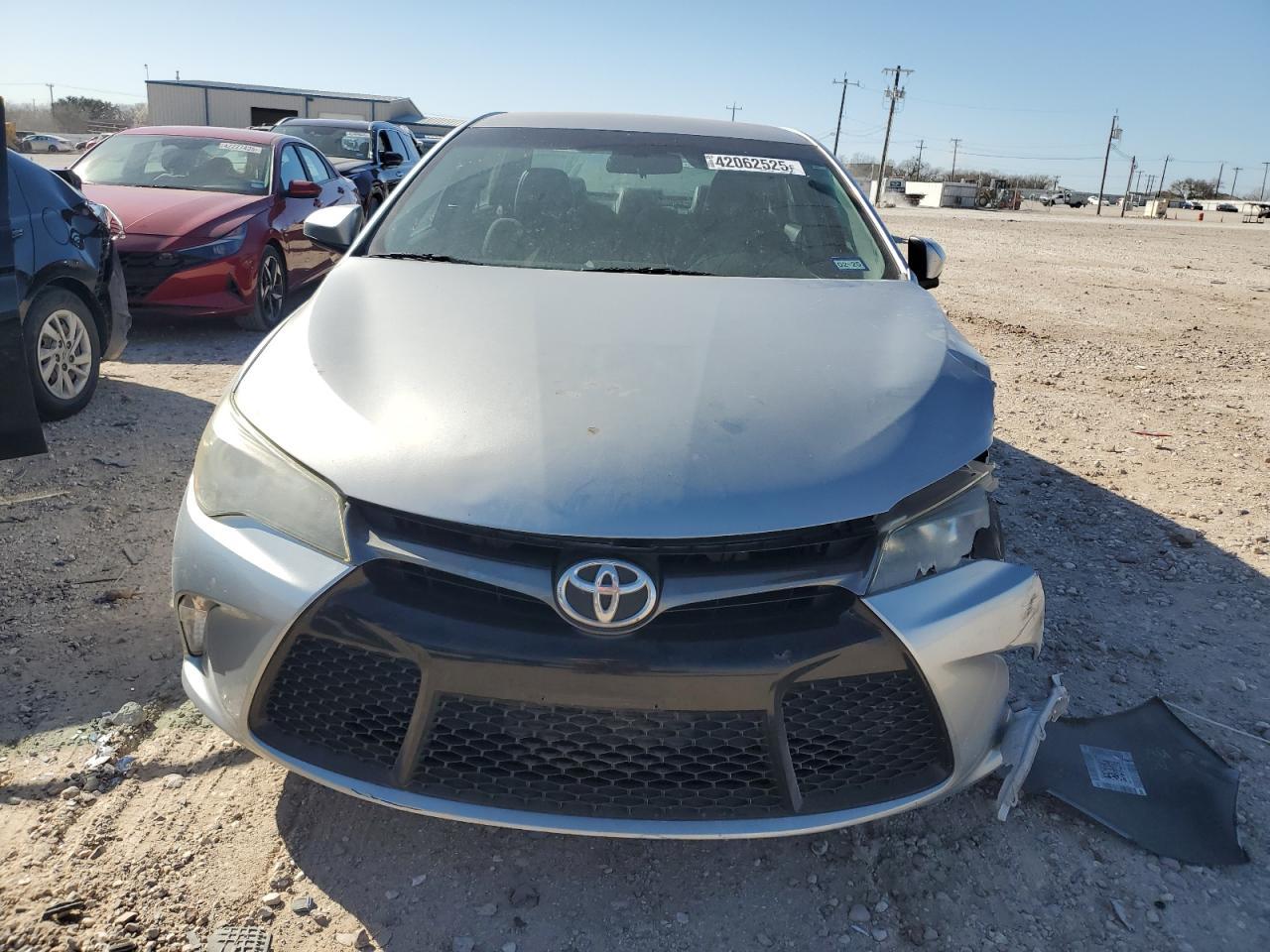 2016 TOYOTA CAMRY LE - Фото 5