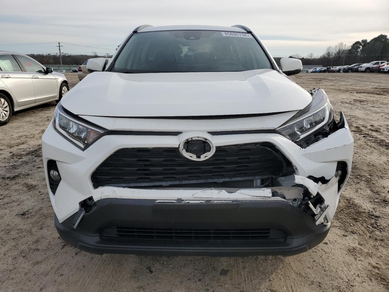2019 TOYOTA RAV4 XLE P - Фото 5