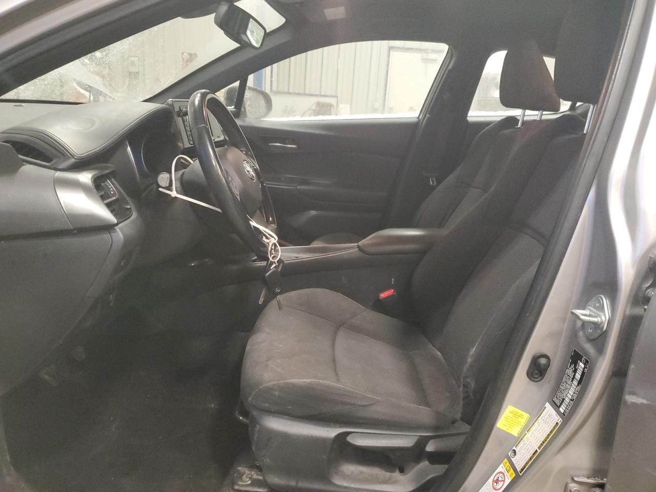 2018 TOYOTA C-HR XLE - Image 7