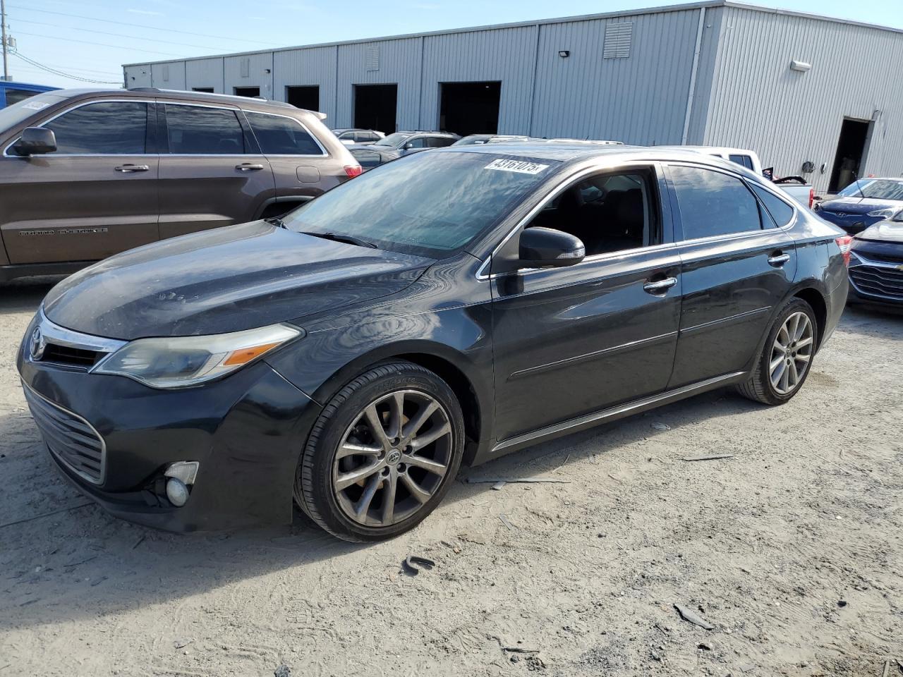 2015 TOYOTA AVALON XLE
