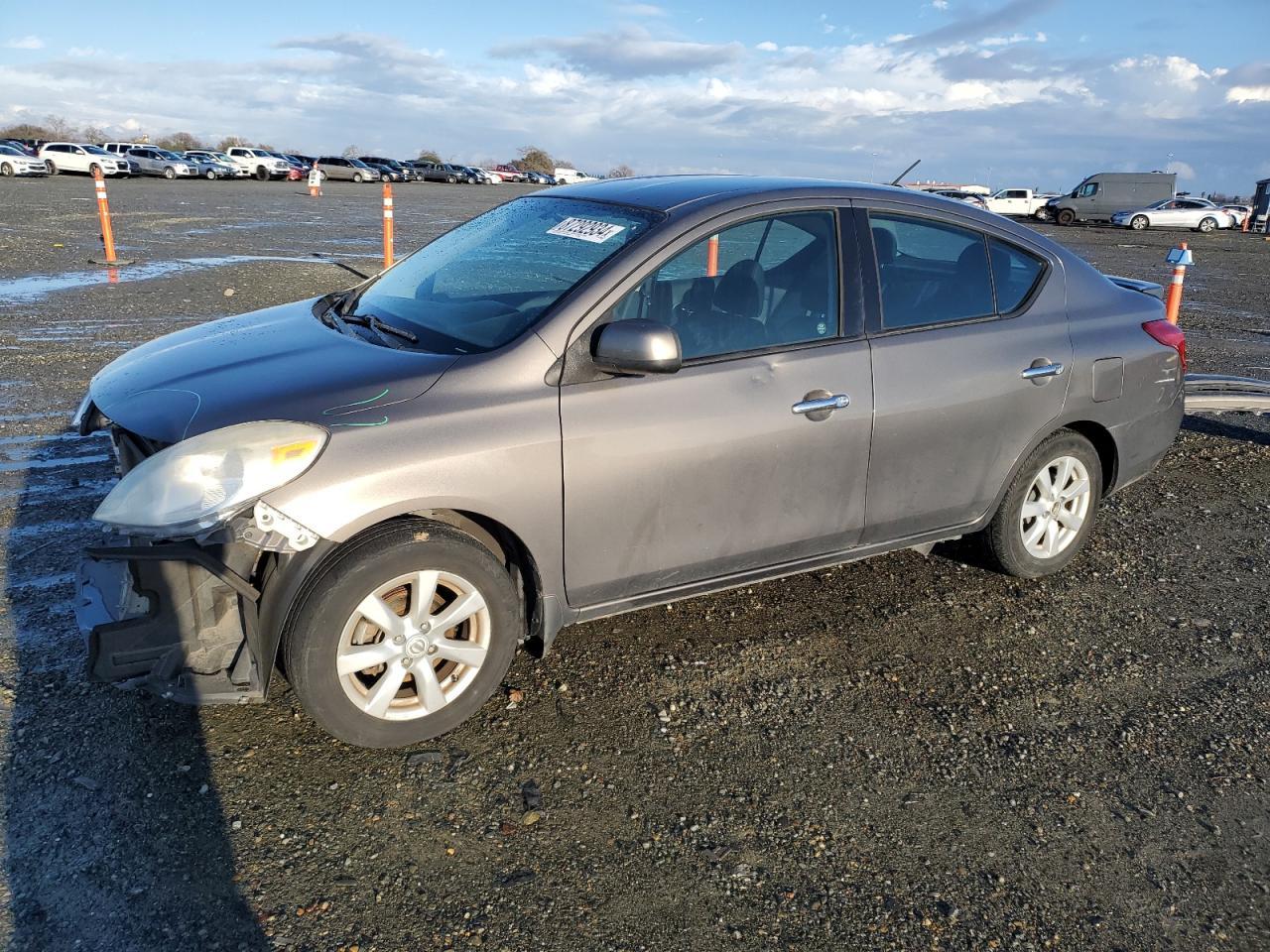 2014 NISSAN VERSA S
