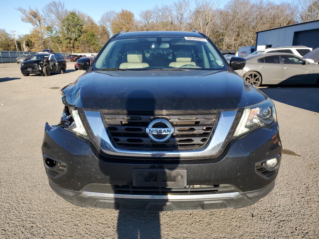 2017 NISSAN PATHFINDER - Image 5