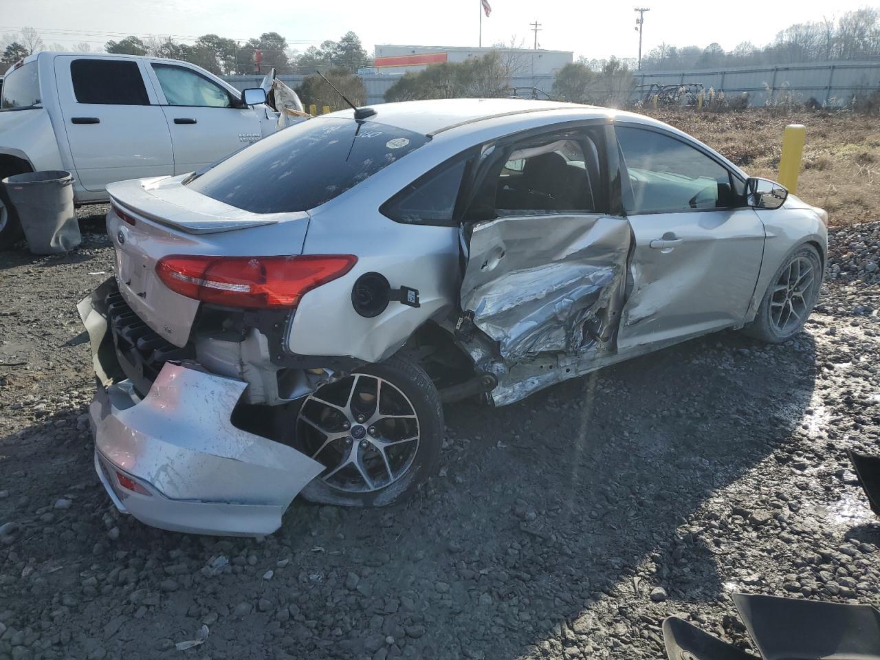 2016 FORD FOCUS SE - Фото 3