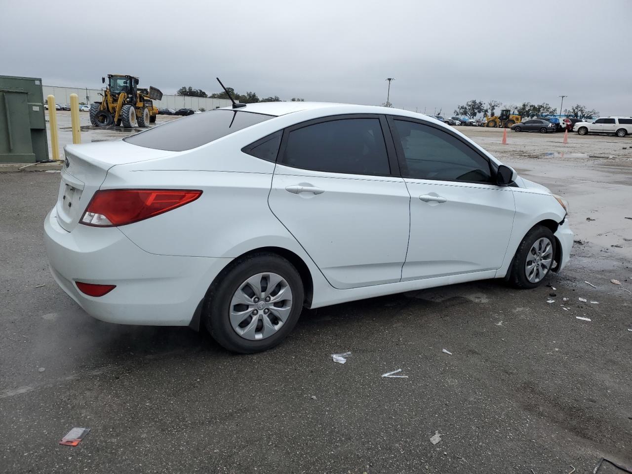 2016 HYUNDAI ACCENT SE - Фото 3