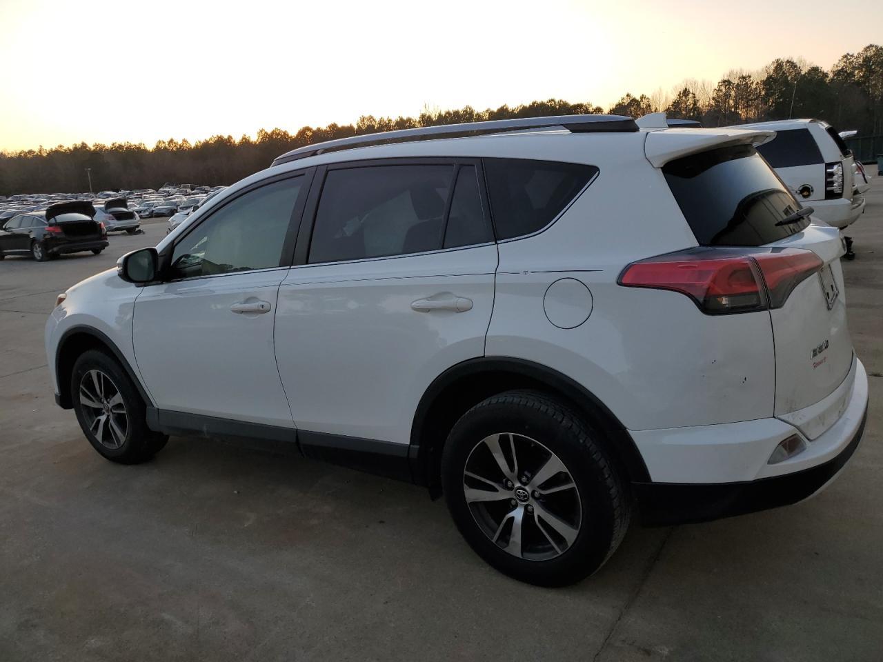 2018 TOYOTA RAV4 ADVEN - Фото 2