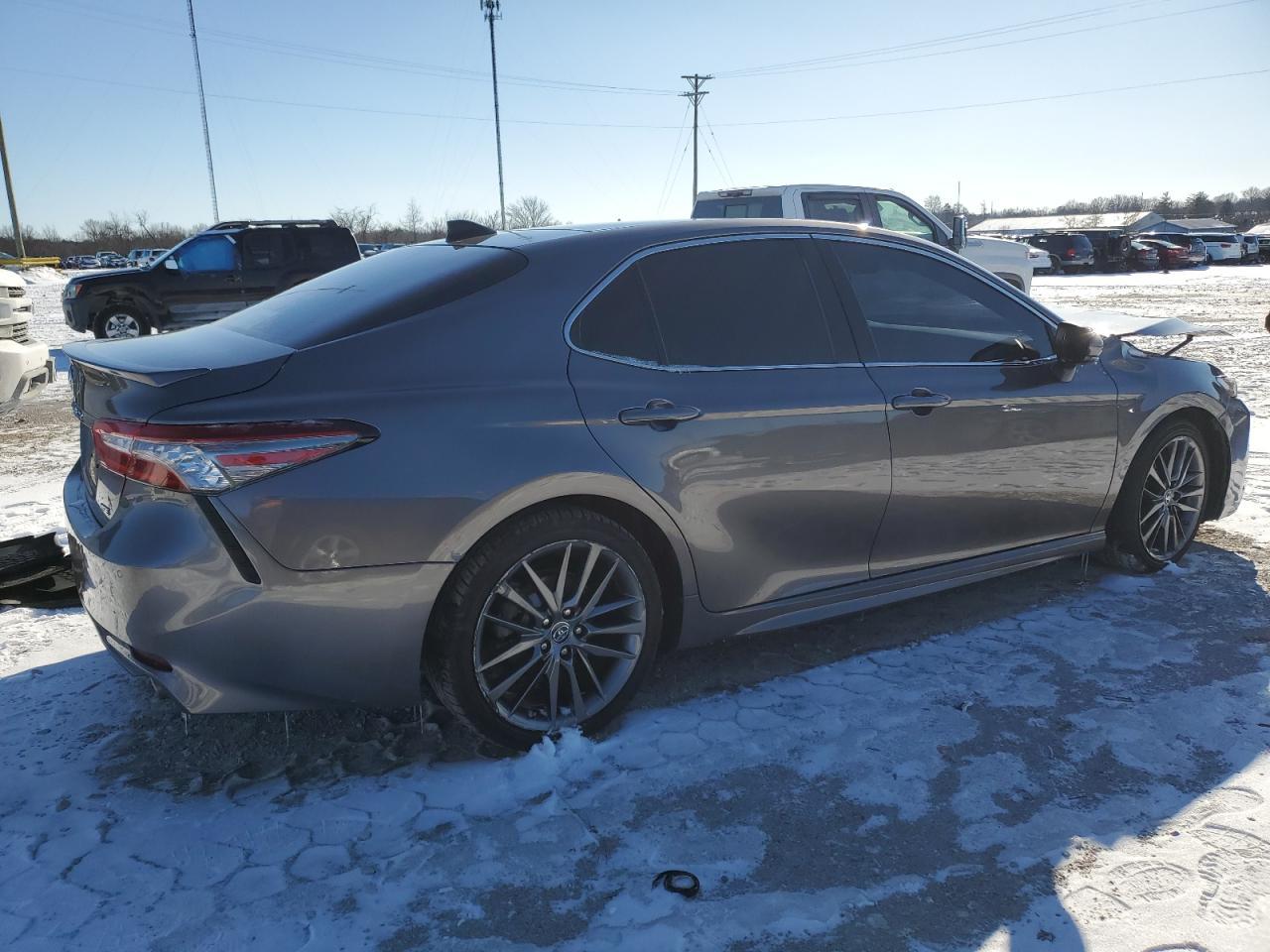 2019 TOYOTA CAMRY XSE - Image 3