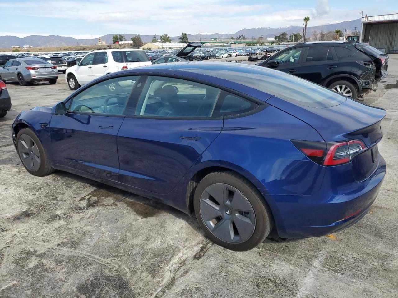 2023 TESLA MODEL 3 - Image 2