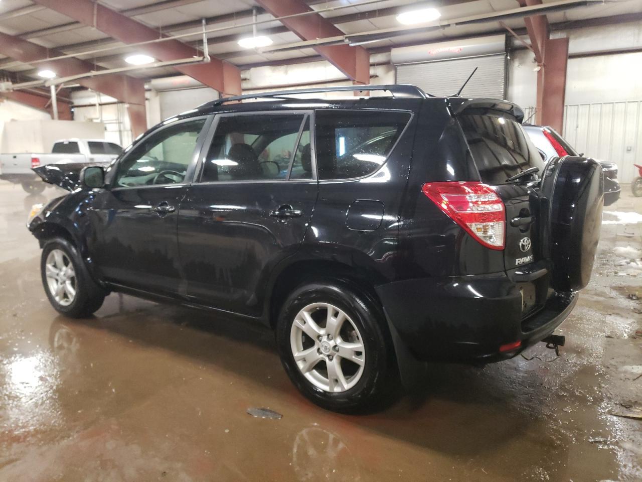 2011 TOYOTA RAV4 - Image 2