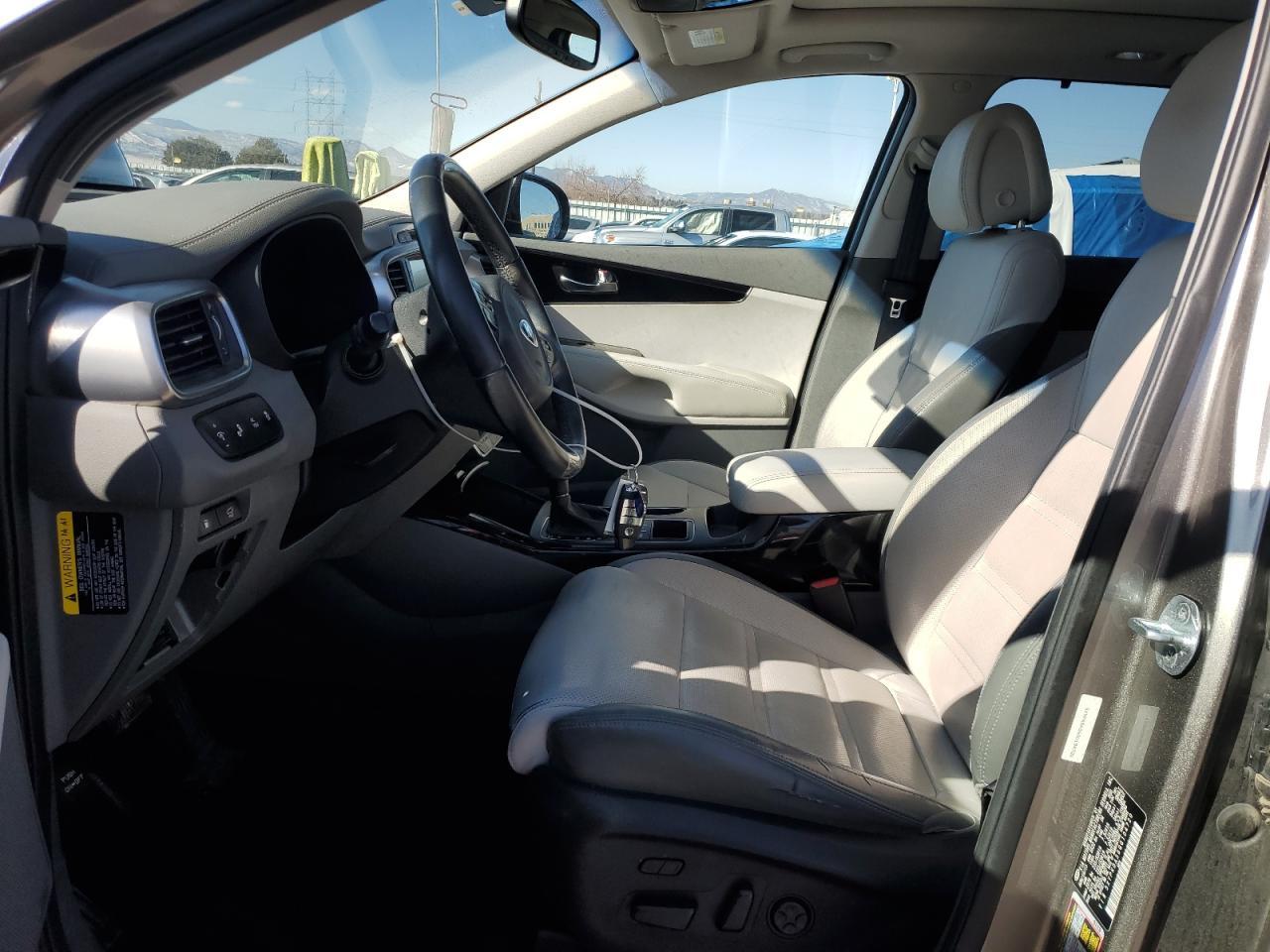 2016 KIA SORENTO SX - Image 7