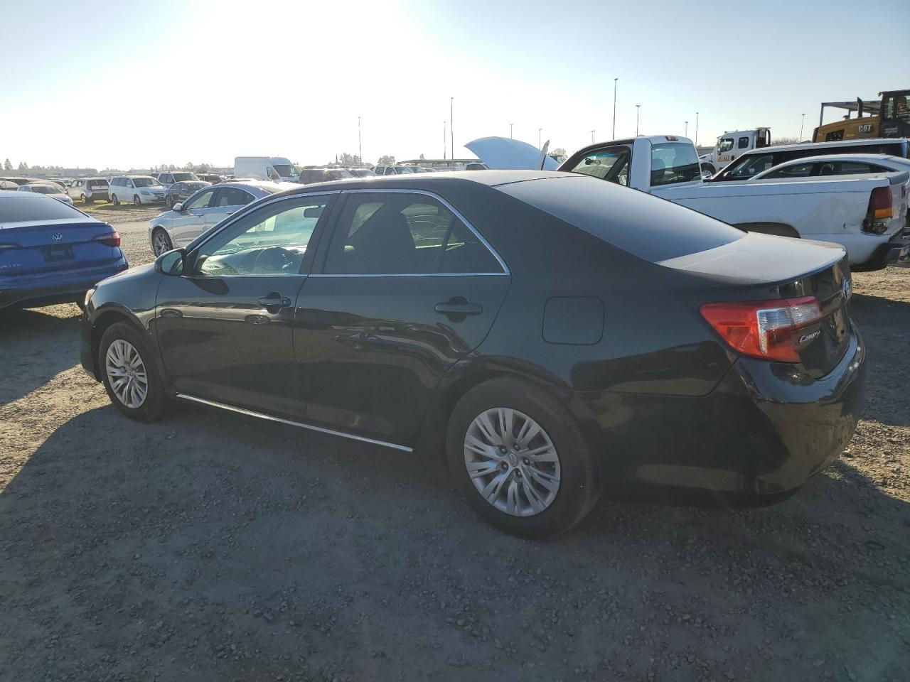 2013 TOYOTA CAMRY L - Image 2