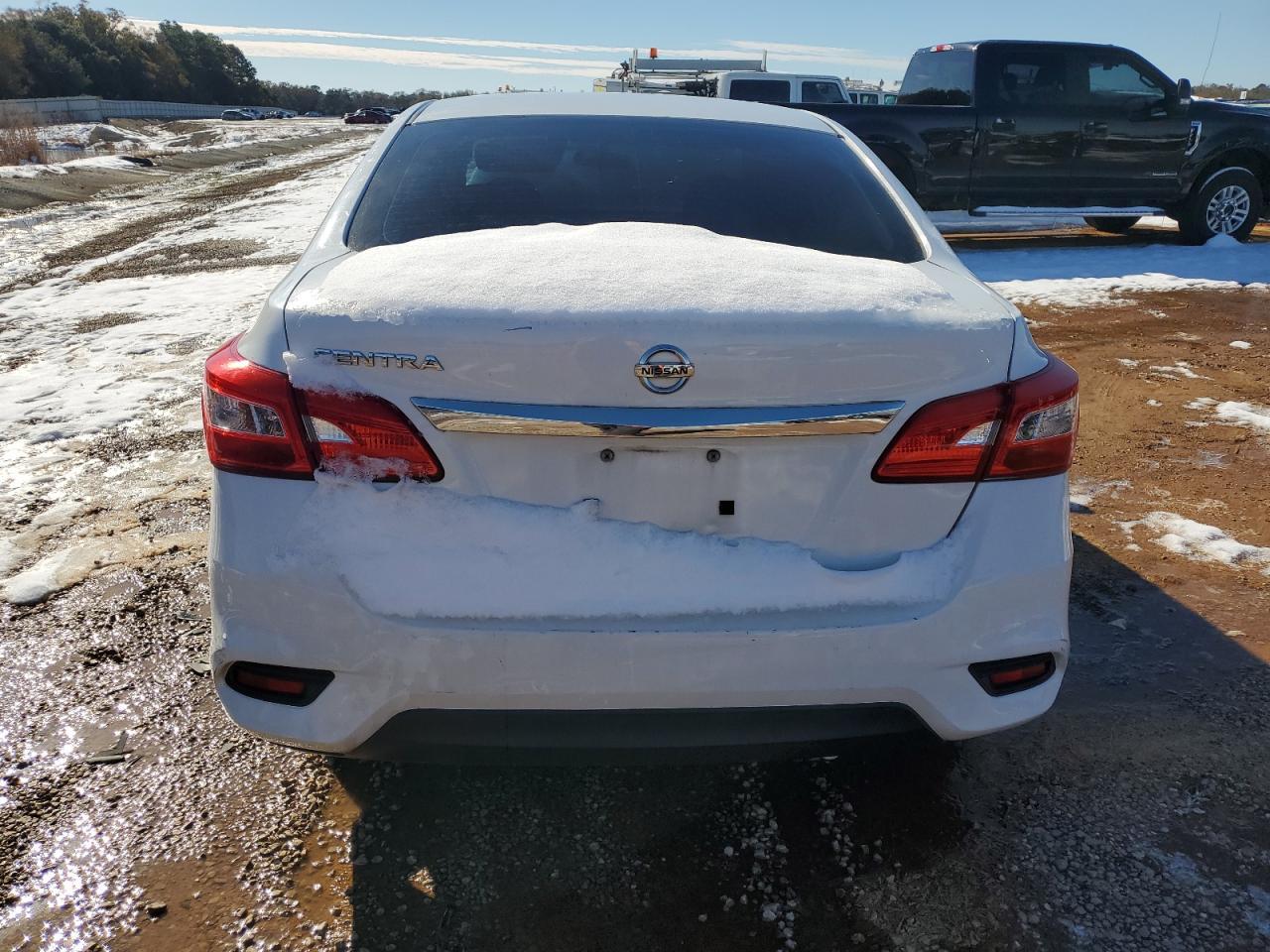 2017 NISSAN SENTRA S - Фото 6