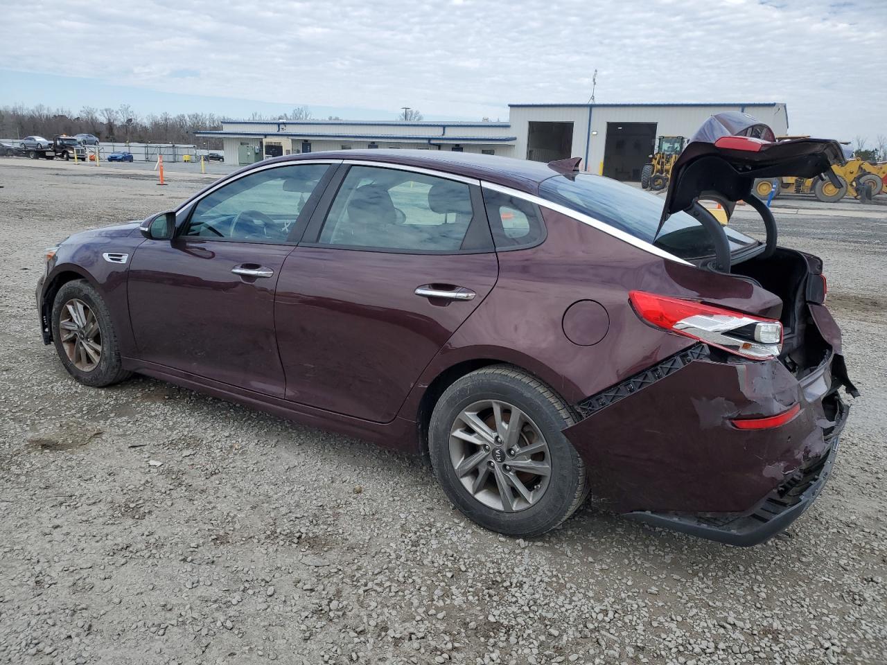 2019 KIA OPTIMA LX - Фото 2