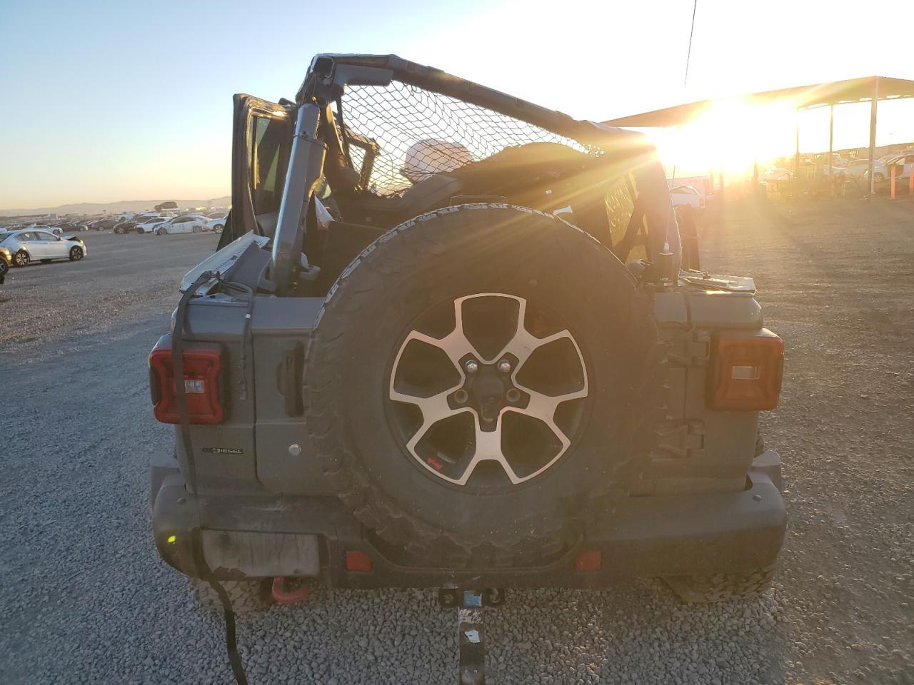 2020 JEEP WRANGLER U - Фото 6