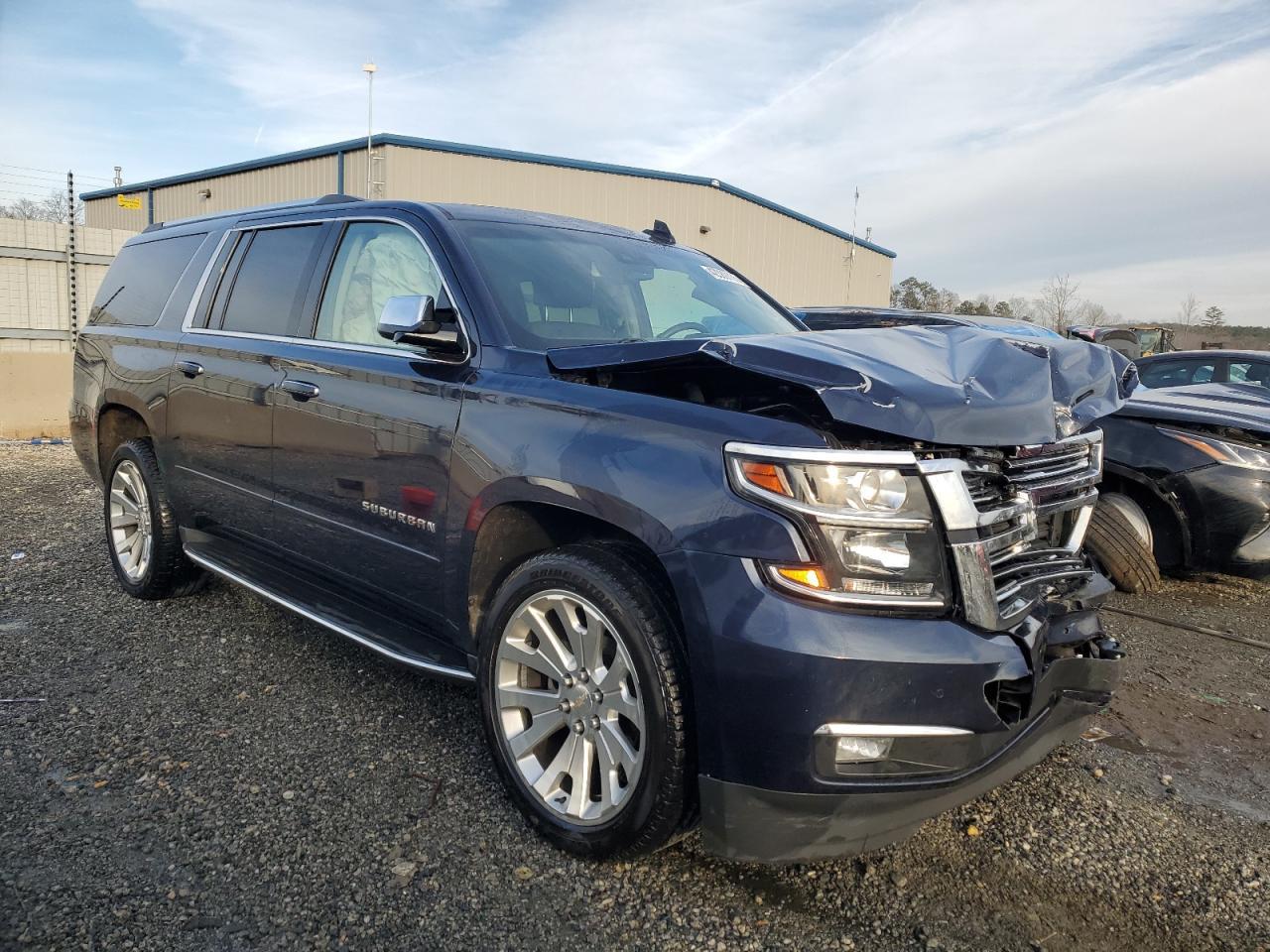 2017 CHEVROLET SUBURBAN K - Фото 4