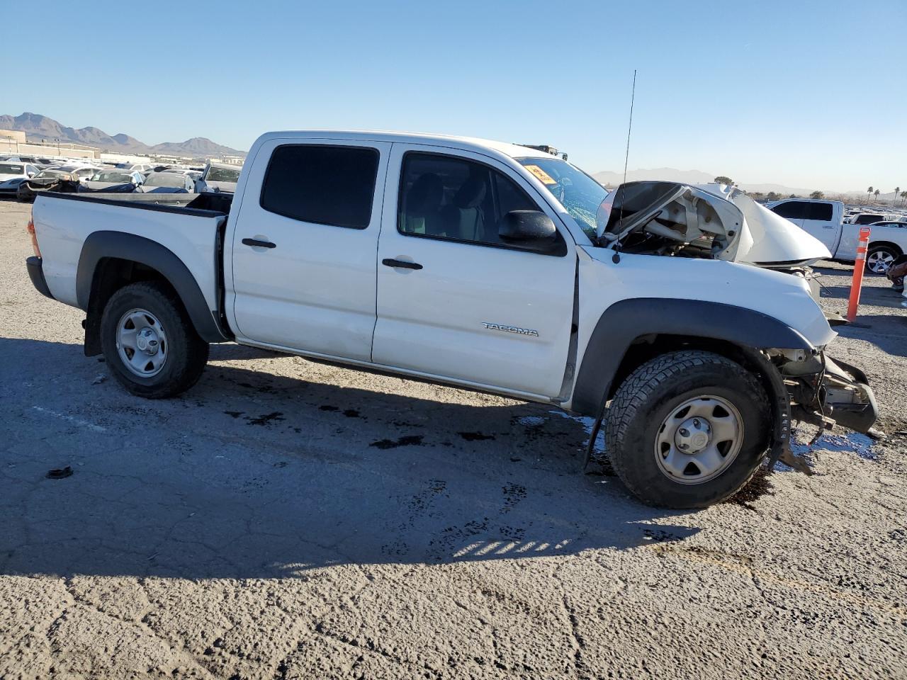 2014 TOYOTA TACOMA DOU - Фото 4