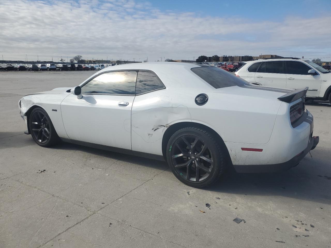 2023 DODGE CHALLENGER - Фото 2