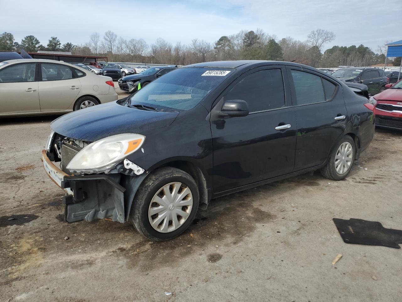 2014 NISSAN VERSA S