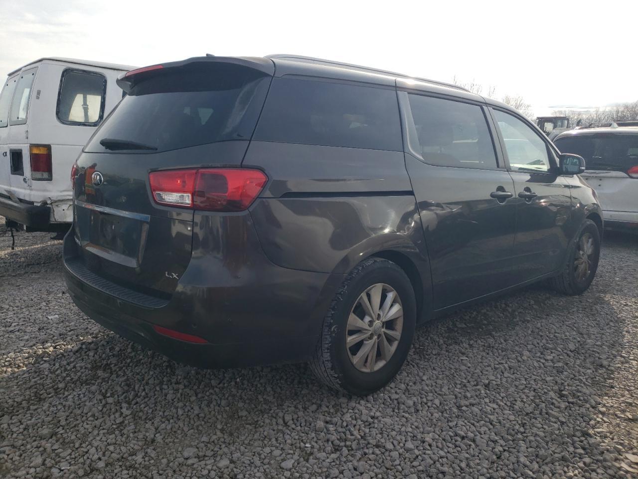 2016 KIA SEDONA LX - Image 3