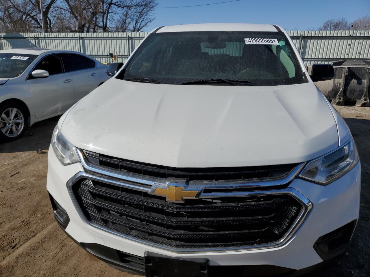 2018 CHEVROLET TRAVERSE L - Фото 5