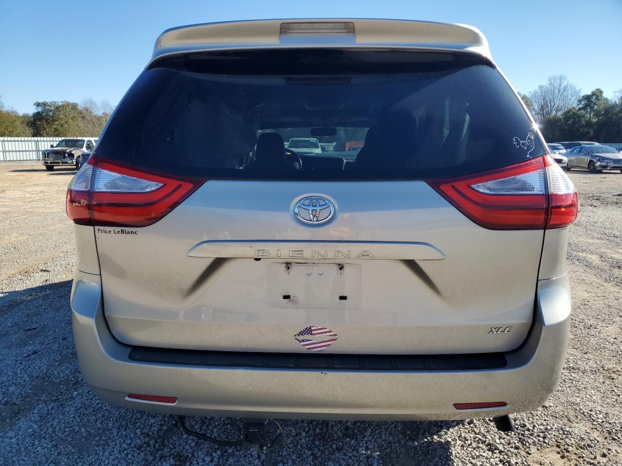 2015 TOYOTA SIENNA XLE - Фото 6