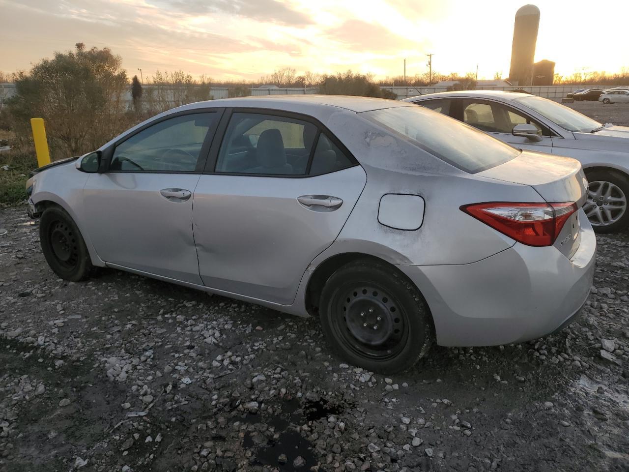 2016 TOYOTA COROLLA L - Фото 2