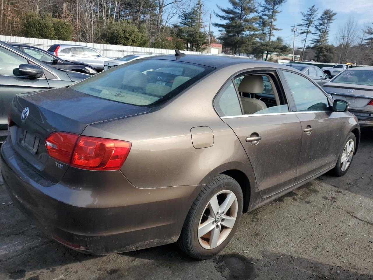 2013 VOLKSWAGEN JETTA TDI - Фото 3