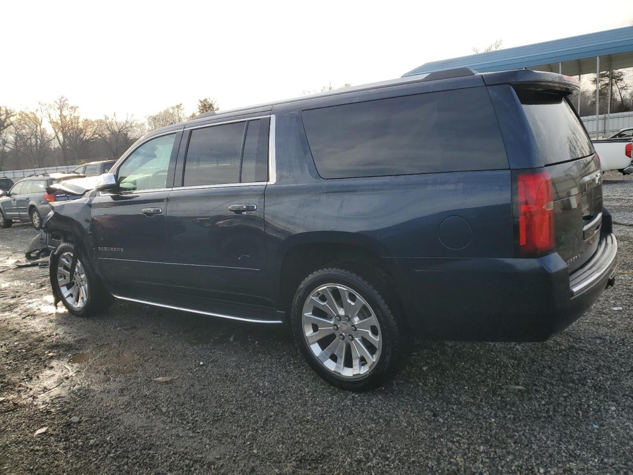 2017 CHEVROLET SUBURBAN K - Фото 2
