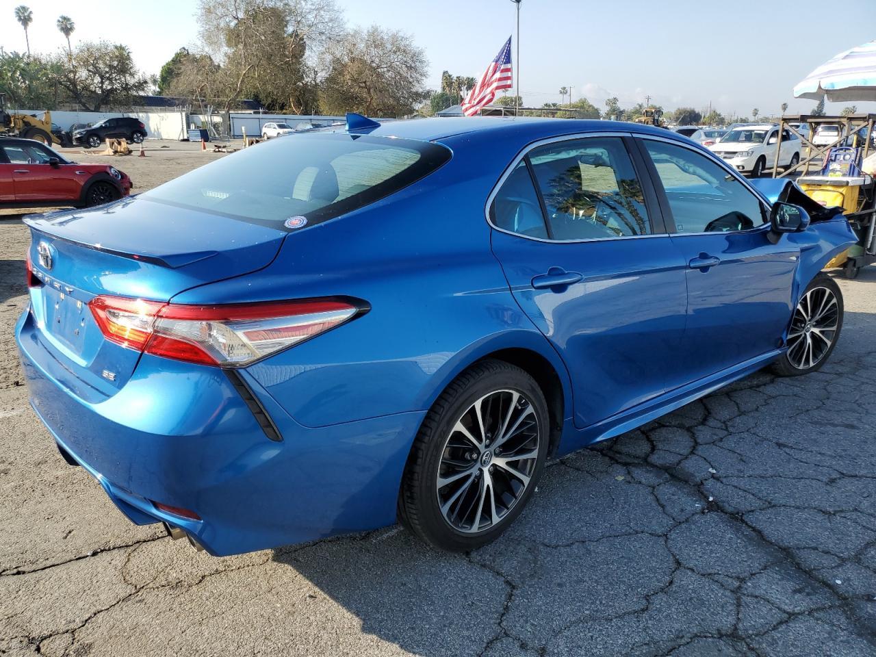 2019 TOYOTA CAMRY L - Image 3
