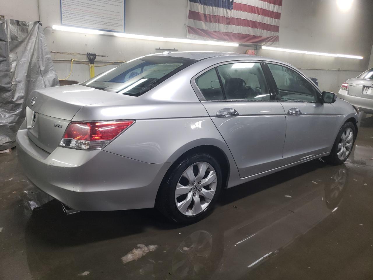 2010 HONDA ACCORD EXL - Image 3