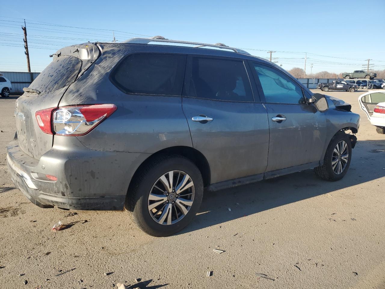 2018 NISSAN PATHFINDER - Фото 3