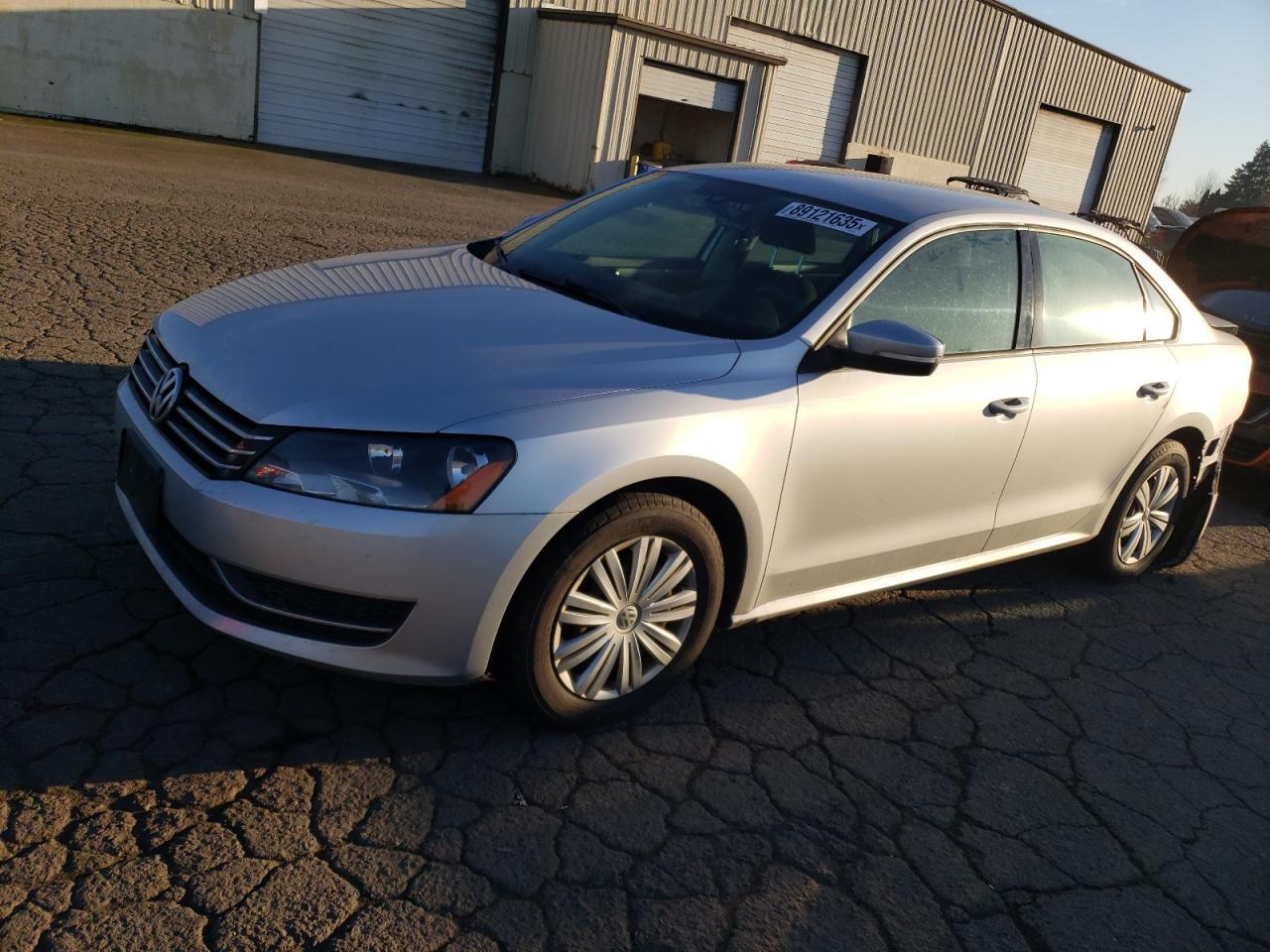 2015 VOLKSWAGEN PASSAT S